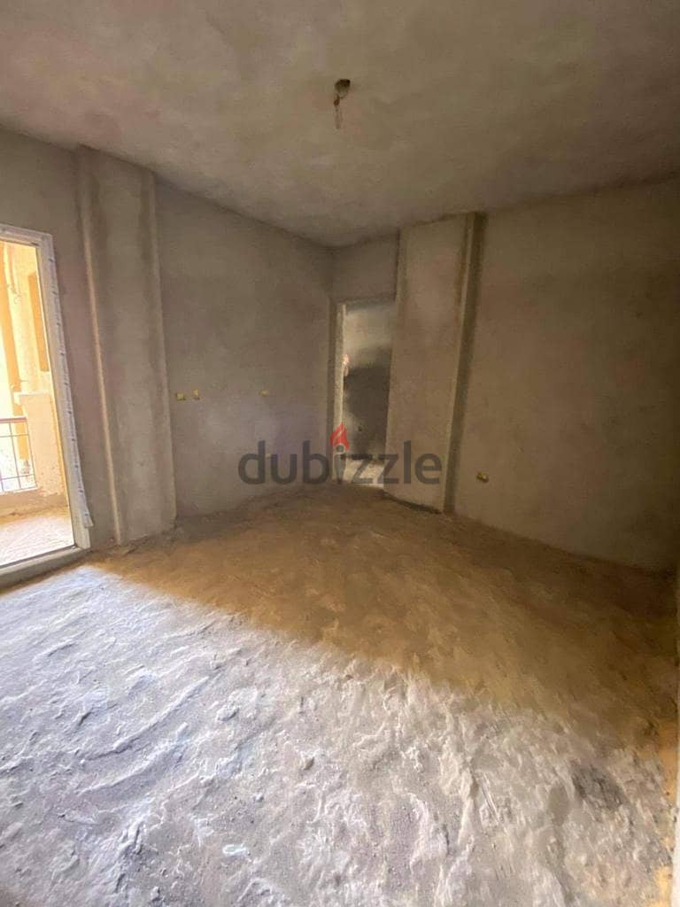 Apartment for sale stone residence compound new cairo ready to move with Garden in aliving Compound 6