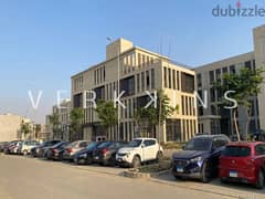 OFFICE 3 FLOORS FOR RENT IN DISTRICT 5 MARAKEZ 456 SQM PRIME LOCATION 0