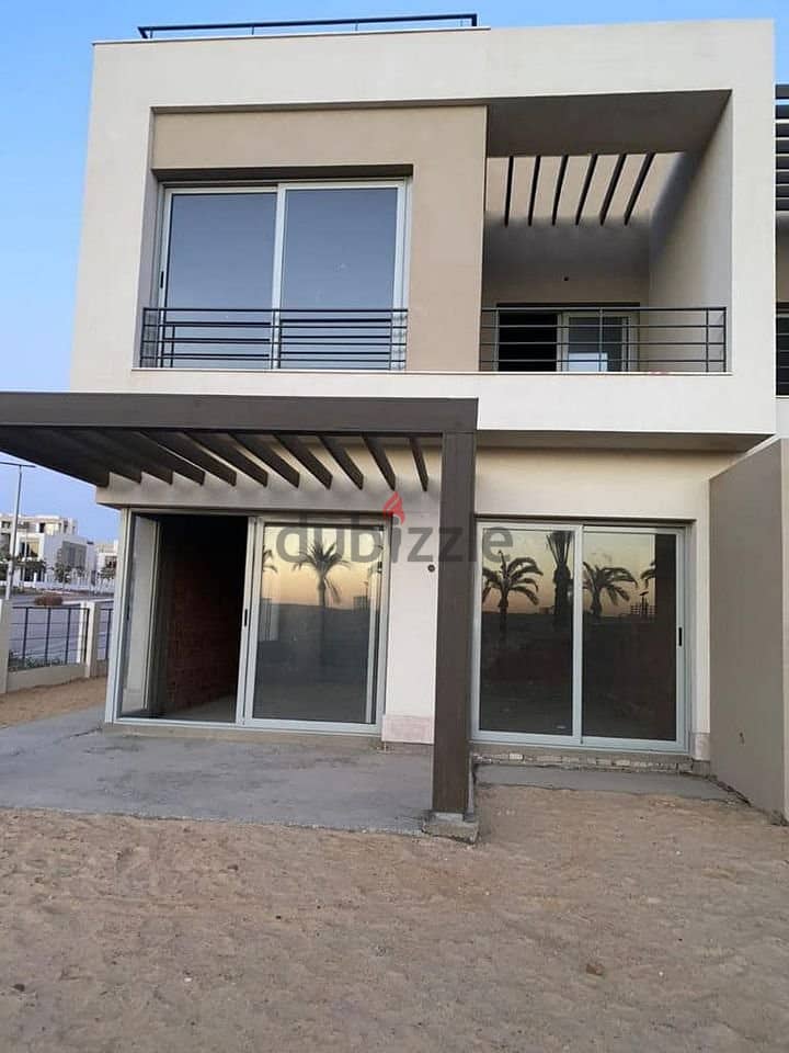 Townhouse for sale in Palm Hills New Cairo  (PNHC) with comfortable installments 4