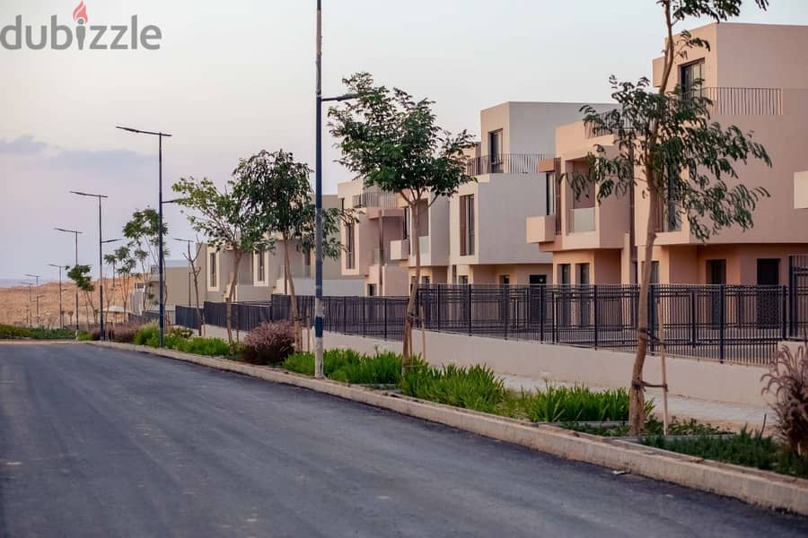 Townhouse for sale with a wonderful view in Sodic East El Shorouk Compound تاون هاوس للبيع  بفيو رائع  في كمبوند سويك ايست الشروق 1