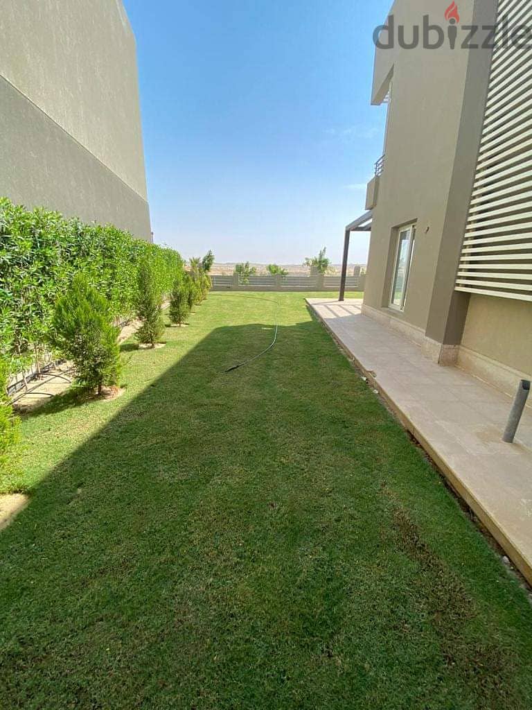 Townhouse for sale with a wonderful view in Sodic East El Shorouk Compound تاون هاوس للبيع  بفيو رائع  في كمبوند سويك ايست الشروق 12