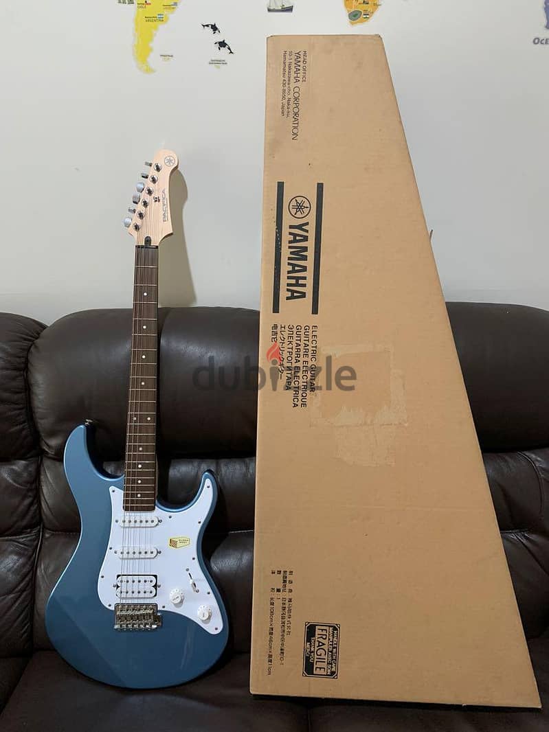 Yamaha pacifica PAC 112J جيتار ياماها باسيفيكا حاله ممتازه 1