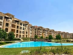 Apartment 220m with garden for sale in stone residence view lake