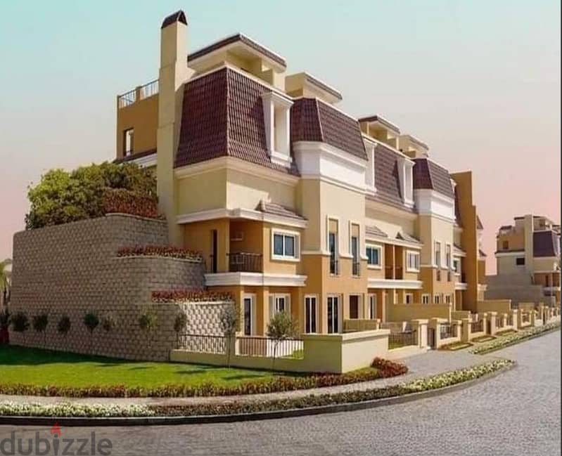 With a 39% discount on cash, 3-storey villa for sale, prime location in Sarai, New Cairo, next to Madinaty 3