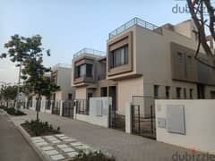 Town House 176m Special price For Sale at Compound Azzar Infinity New Cairo
