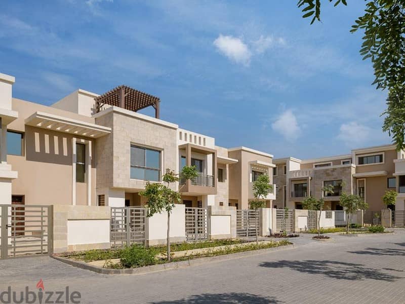3-bedroom apartment for sale at the old price for quick sale, with a down payment of 600,000 in Taj City, Fifth Settlement 12