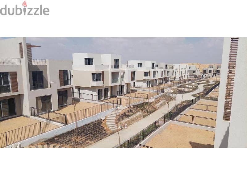 Townhouse installments prime location 3 bedrooms 4
