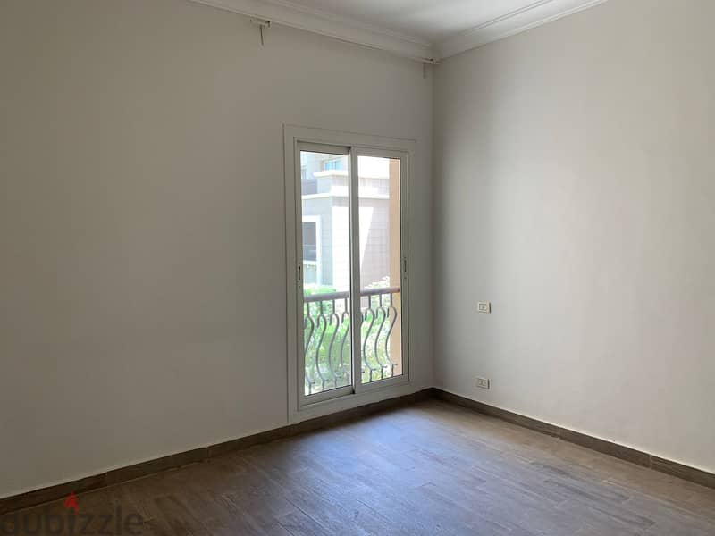 For Rent Apartment 230 M2 First Floor in Compound Katameya Plaza 8