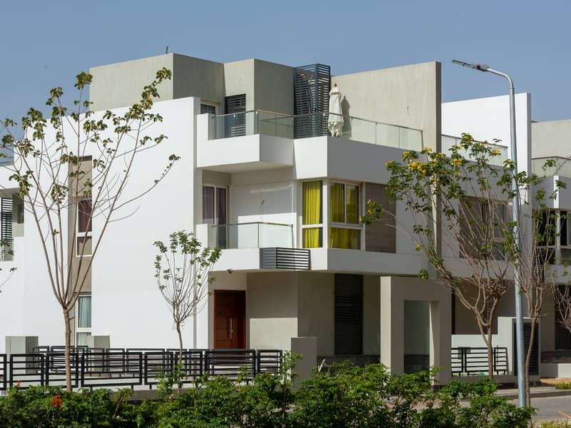 Townhouse  Villa for sale Ready to deliver  324 m BUA in Beta greens Mostakbal city 2