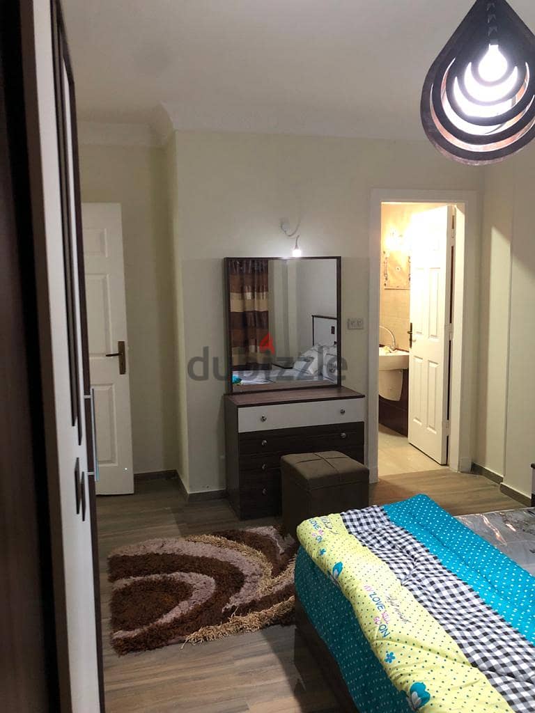 Ground floor apartment with garden for rent, furnished, two rooms, prime location. 7