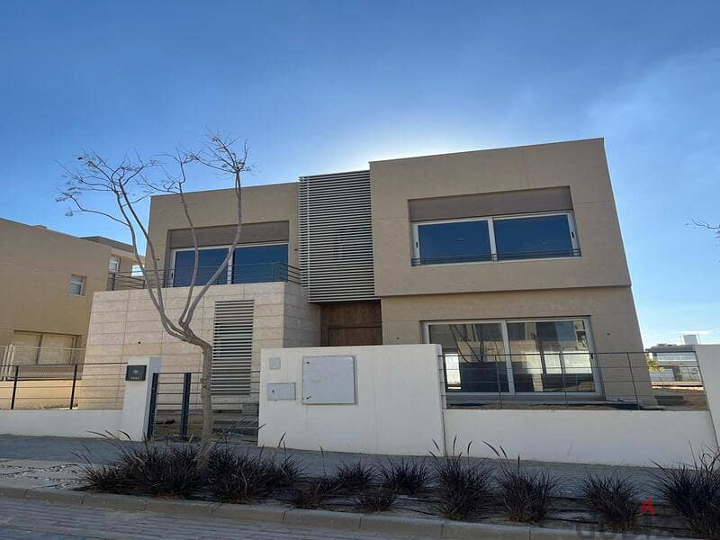 Standalone Villa 385m for sale under market price in Palm Hills 6