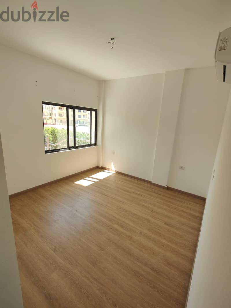 Apartment 125mwith garden  for rent in fifth square marasem Compound  New Cairo, Fifth Settlement 4