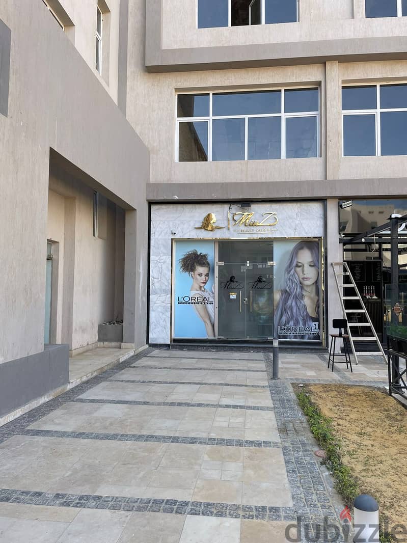 ready to move store in alkarma4 mall sheikh zayed over 2years 3