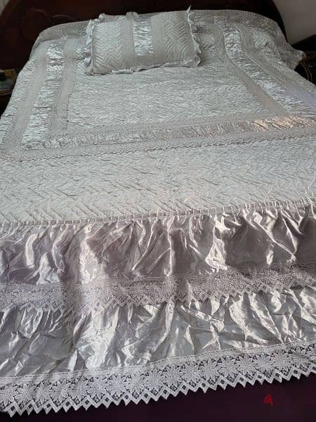 مفرش سرير للعروسة سوري للبيع بأقل من نصف ثمنه ٧٥٠ جنيه 2