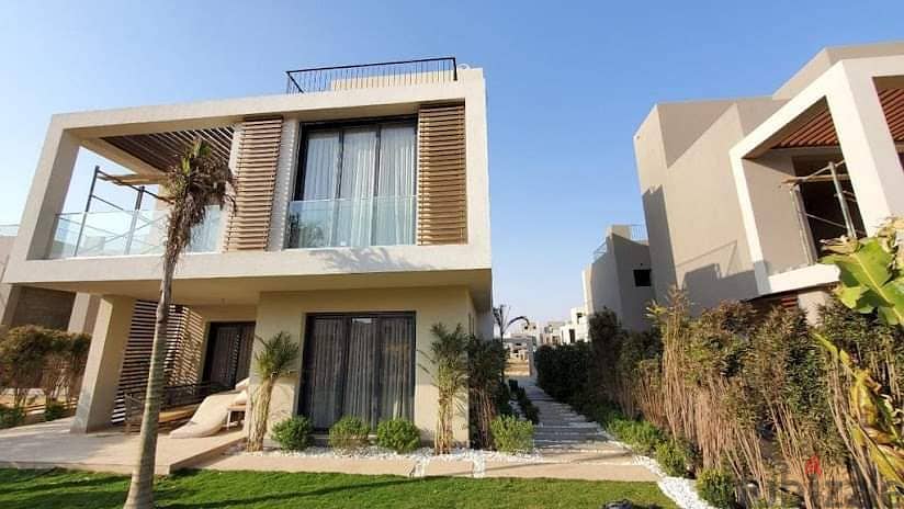 Villa for sale at the old price, within Sodic East Shorouk, in installments 5