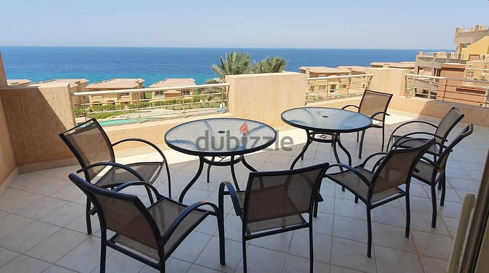 For sale, a 180 sqm twin house villa, first row overlooking the sea, in Ain Sokhna Hills 6