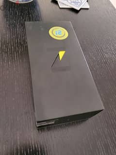 NEW sealed Samsung Black Z Flip متفتحش