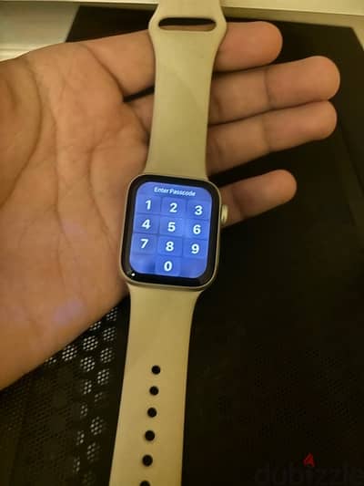 Apple Watch SE 40mm Batter Health 99%