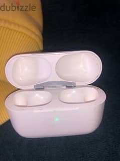 Airpods pro 1 charging case 0