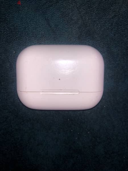 Airpods pro 1 charging case 1