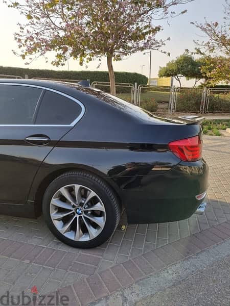 BMW 528i luxury الوحيده 2017بمصر 7