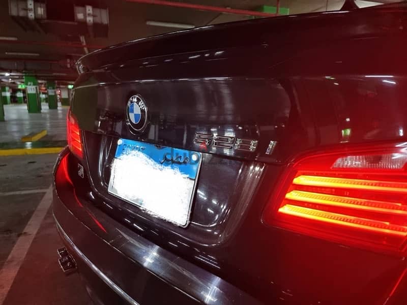 BMW 528i luxury الوحيده 2017بمصر 12