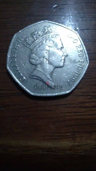 Extremely rare QUEEN ELIZABITH II 50 PENCE 1997 0