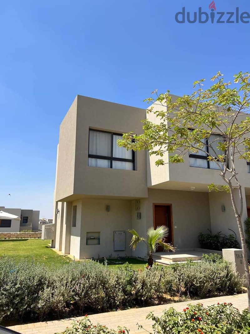 435 sqm villa for sale, super luxurious finishing, with air conditioners and kitchen, in Azha Village, North Coast 13