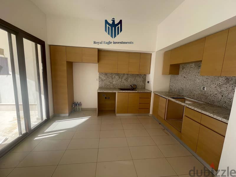 Townhouse For sale steps to lagoon under market price 3