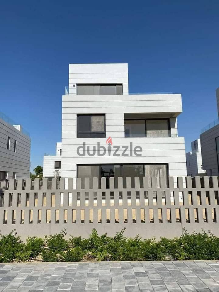 twin house by land 345m for sale in burouj 8