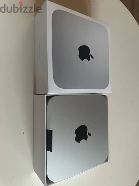 Apple Mac mini pro M2 2