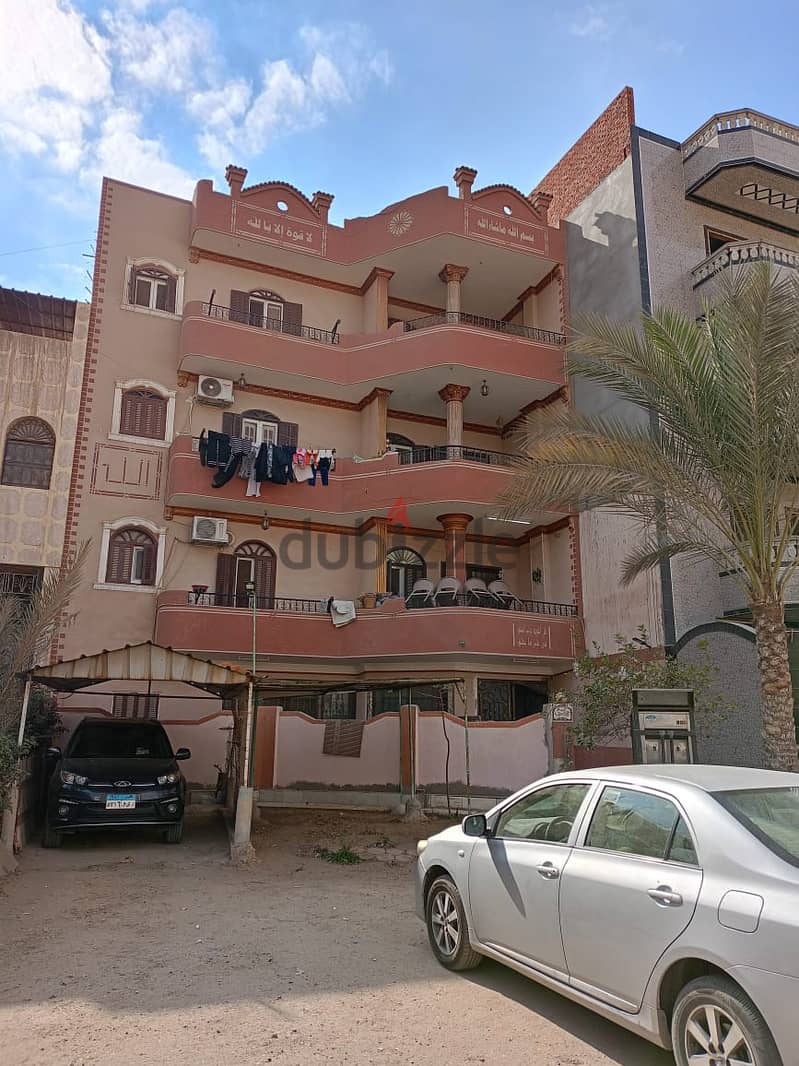 منزل للبيع العاشر من رمضان مجاورة 12 مساحة 190 م دبل فيس علي باركن 2