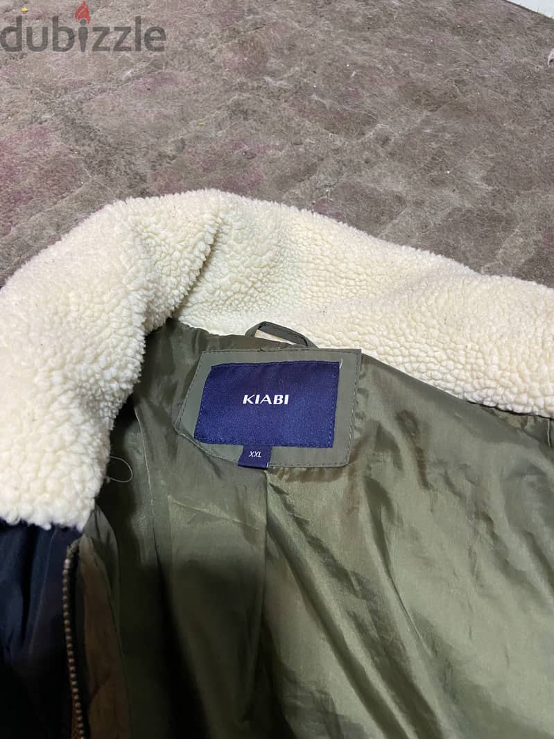 Puffer Jacket with fur neck -kiabi 3