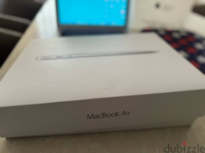 MacBook Air 13 inch 9