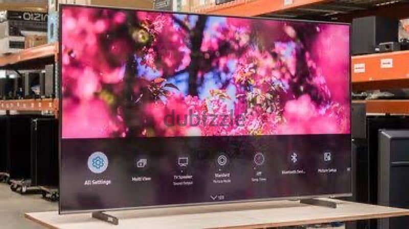 Samsung 55 Inch 4K UHD Smart QLED TV Q60C QLED 2