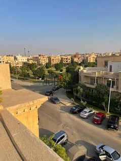 Apartment for sale with roof in South Academy, Fifth Settlement, ultra finished, new Cairo