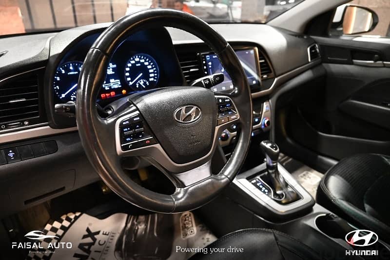 هيونداي إلينترا Hyundai Elantra 2017 12