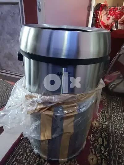 سلة استانلس ستيل وارد الامارات 60 لتر بدون دواسة