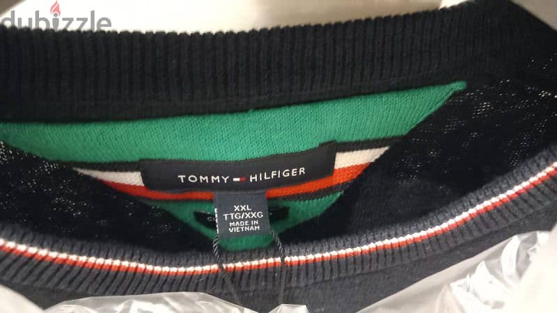 Unworn Original Tommy Hilfiger Pullover with ticket 1