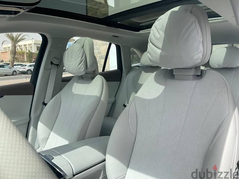 EQE SUV 350 4matic Luxury delux top line Edition (2 tone interior) 6