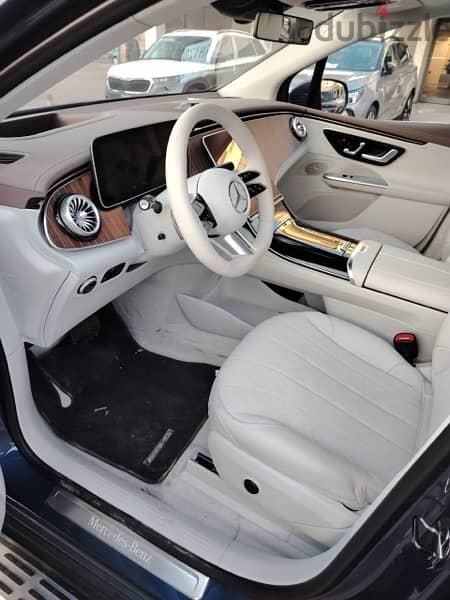 EQE SUV 350 4matic Luxury delux top line Edition (2 tone interior) 10