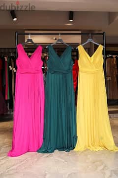 فستان لون فوشيا جديد من كيكي ريكي بالتكيت