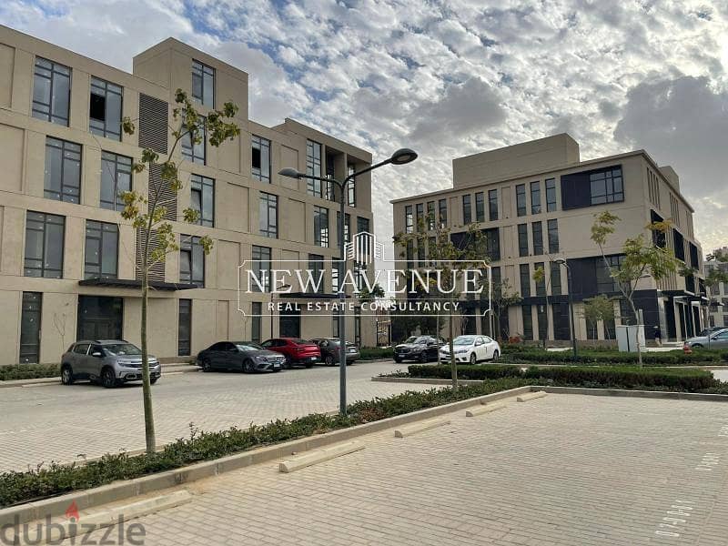 Ready to move office 630m Rent New Cairo 3