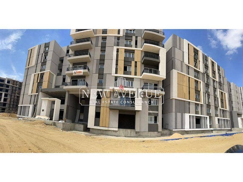 Corner apartment in haptown with installments 8