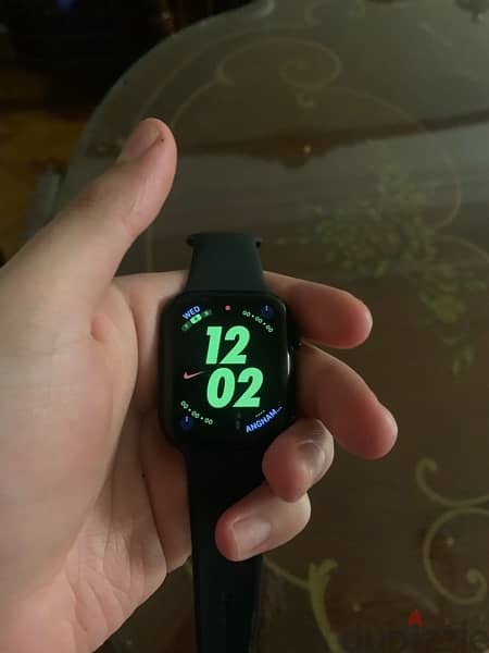apple watch se2(second generation) 44mm 100% battery 2