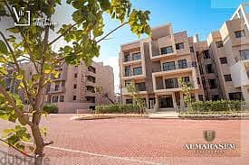 Fully Finished Ground Apartment for Sale in Fifth Square Marasem With Private Garden Very Prime Location 2