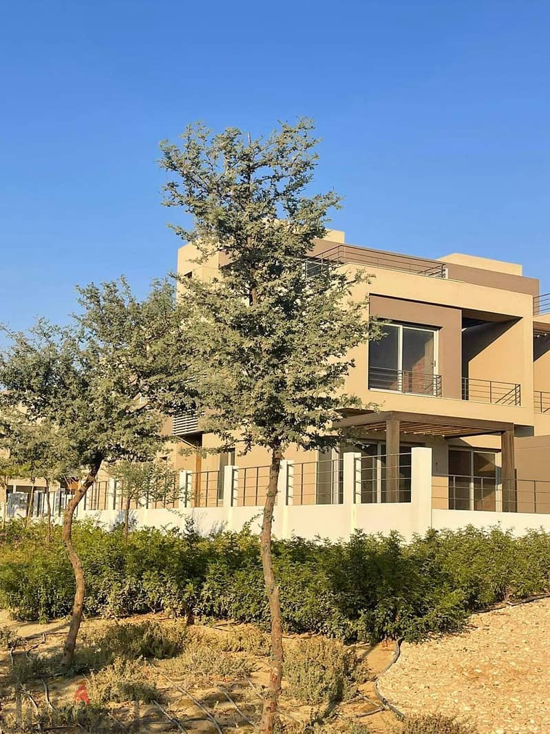 Twin House for Sale with Prime location in Palm Hills New Cairo Ready To Move Very Prime Location Open View 4