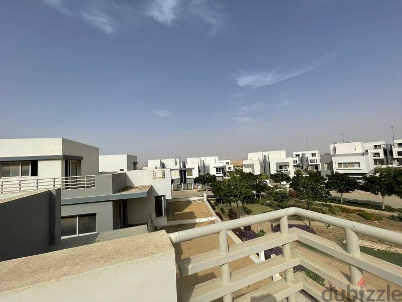 Open View Standalone 3 levels - Livable Phase in Hyde Park New Cairo 1