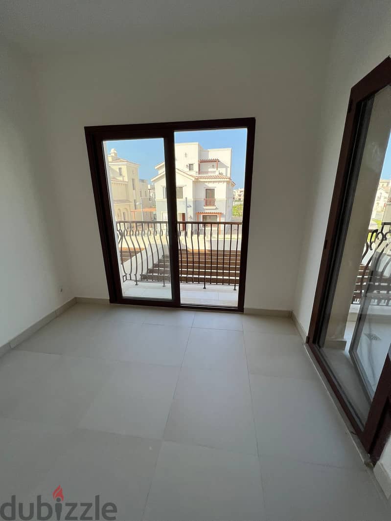 Fully Finished Townhouse for Sale in Riva Marassi with Prime Location Direct to the Lagoon Ready to Move with Down Payment 2