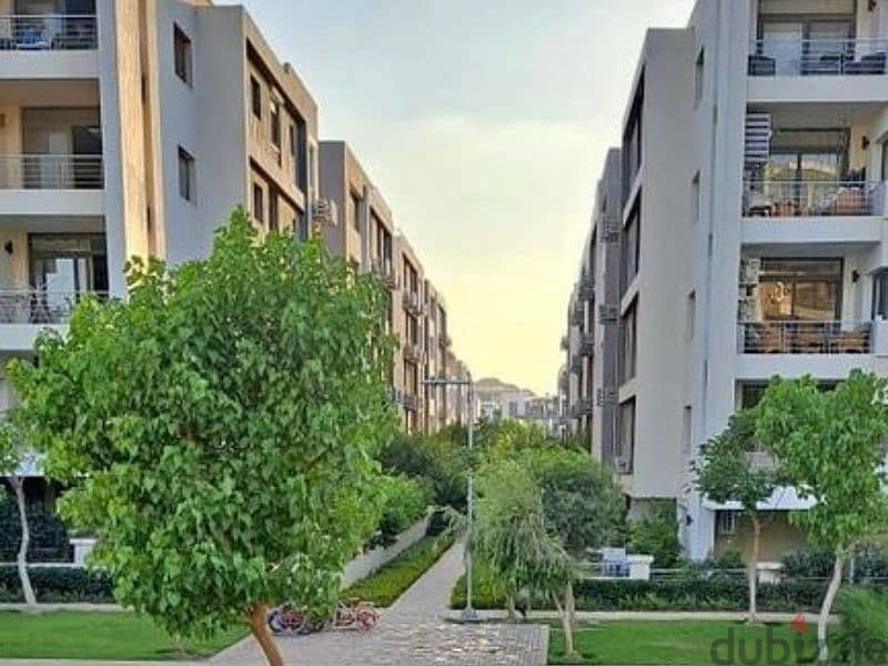 Apartment for sale in the Fifth Settlement, on the landscape, in the Taj City Compound, directly in front of the airport, along Al Thawra Street 5